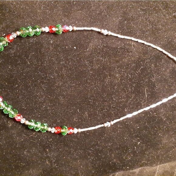 18.5" CRYSTAL NECKLACE - Picture 2 of 5